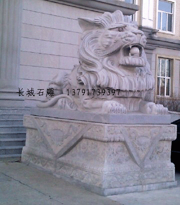 石雕卧狮子，蹲狮子